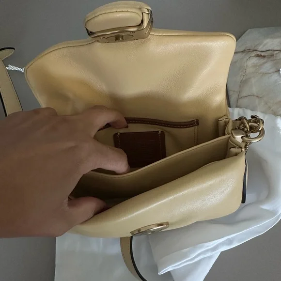 Coach Pillow Tabby Shoulder Bag 18 - Picture 8 of 9